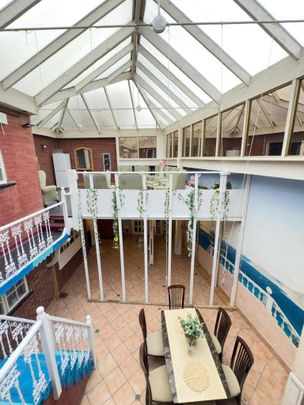 1 bedroom in a house share to rent - Photo 1