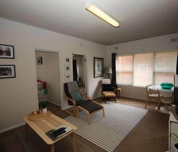 Renovated Beachside Unit - Photo 4