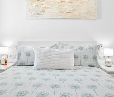 2 bedroom luxury Flat for rent in Nueva Andalucia, Spain - Photo 1