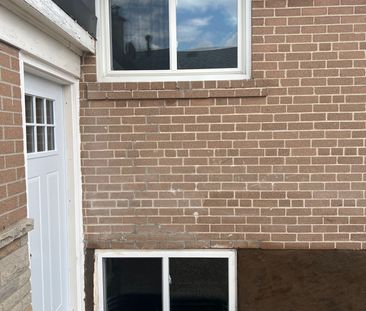 For Lease - 6 Lamella Road Unit# 2 Unit, Toronto, Ontario - Photo 3