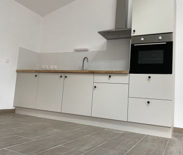 Location Appartement 4 pièces 88m² ARVEYRES 33500 - Photo 5