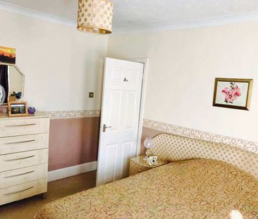 Room in a Shared House, Broadlands Road, SO17 - Photo 5