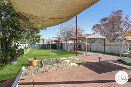 STUNNING EAST ALBURY LOCATION - Photo 2