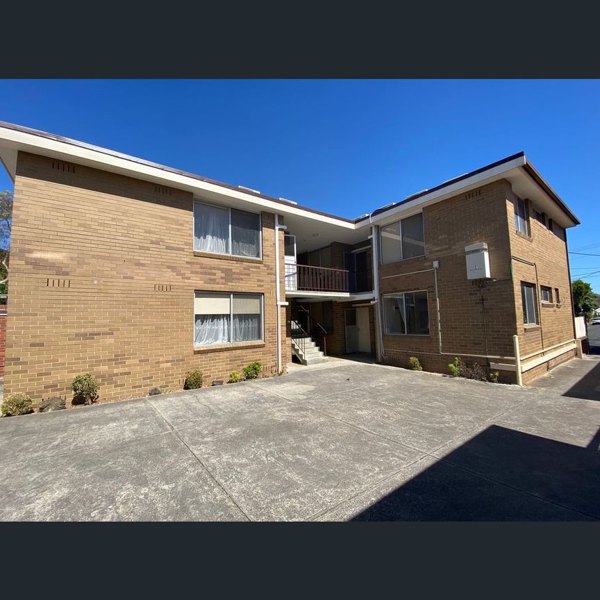 2/49 Collier Crescent, Brunswick, Vic 3056 - Photo 1
