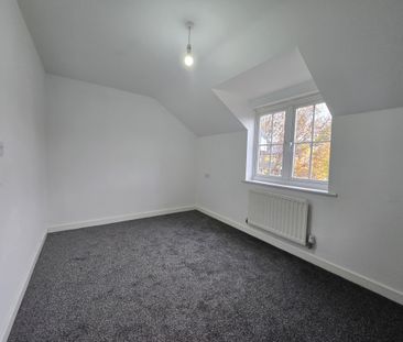 2 Bedroom Semi-detached house for Rent - Photo 3