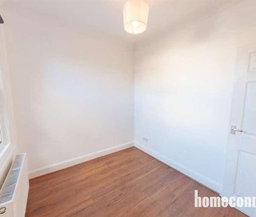 Trumpington Road, London, E7 - Photo 6