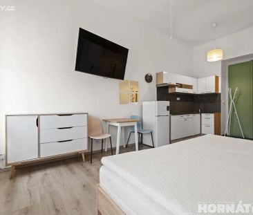 Pronájem bytu 1+kk 28 m² - Photo 1