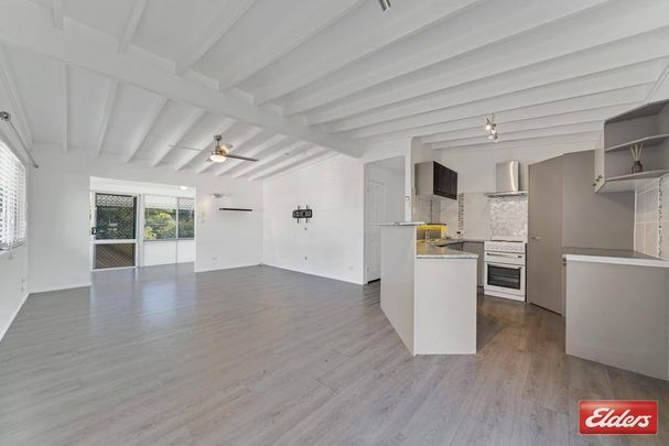 Lovely renovated high set property in quiet location. - Photo 1