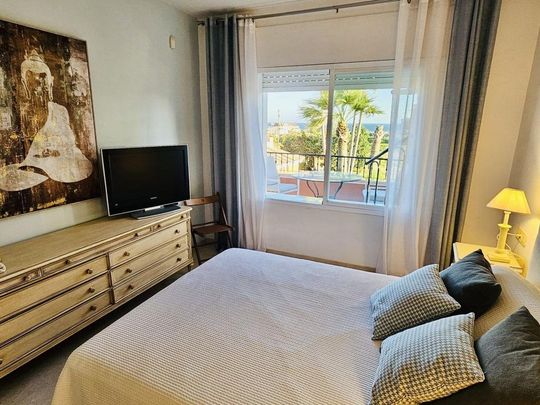 Luxury Flat for rent in Estepona, Spain - Photo 1