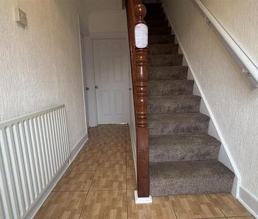 3 bedroom terraced house to rent - Photo 6