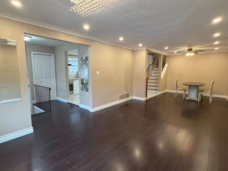 For Lease - 251 Shawnee Circle Unit# Upper, Toronto, Ontario - Photo 3