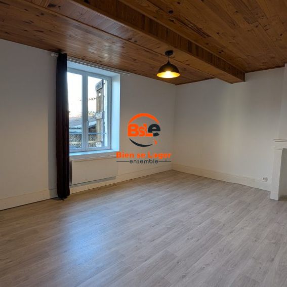 Location Maison 3 pièces 98m² LEZOUX 63190 - Photo 1