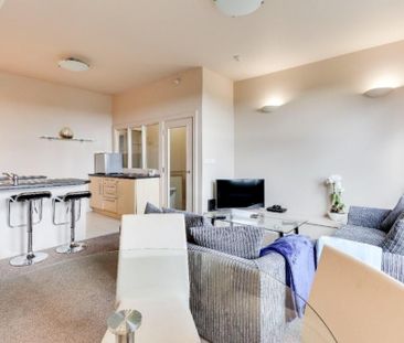 4 bedroom apartment to rent - Photo 2