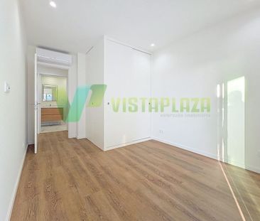 2 room luxury Apartment for rent in Portimão, Distrito de Faro - Photo 4