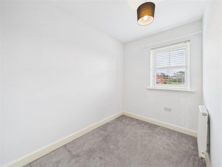 3 bedroom Town house to rent - Photo 5