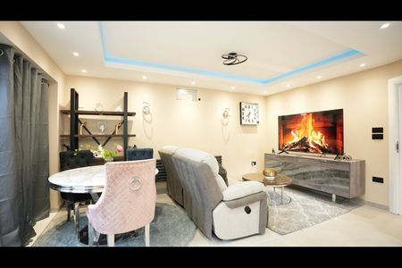 2 Bed Semi-Detached House, Zyad Close, NW10 - Photo 2