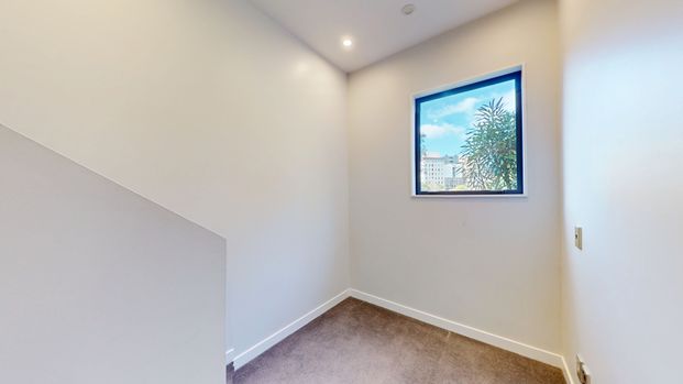 13 San Sebastian Road, Kelburn - Photo 1