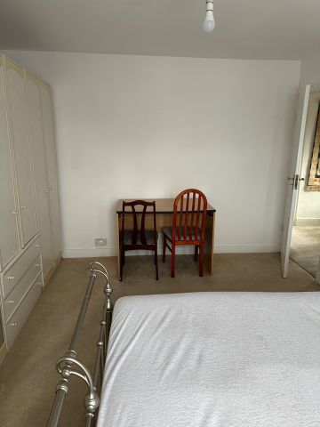 Room in a Shared House, St Margarets Ave, HA2 - Photo 3