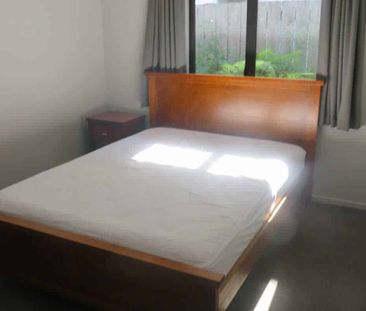 Fully Furnished Townhouse Opposite Waikato University - Photo 3