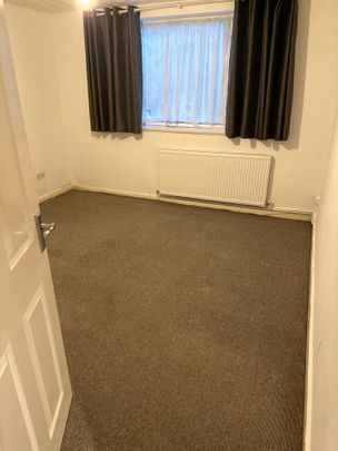 2 Bed Flat, Brendon Avenue, LU2 - Photo 1