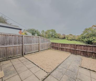 2 bedroom terraced house to rent - Photo 2