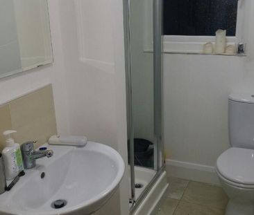 Flat 4 75/77 Sandhurst Drive, Belfast, BT9 5AZ - Photo 2