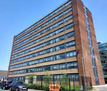 Skerton Road, Old Trafford, M16 - Photo 3
