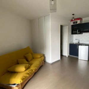 Location Appartement 1 pièce 23m² LA ROCHELLE 17000 - Photo 3