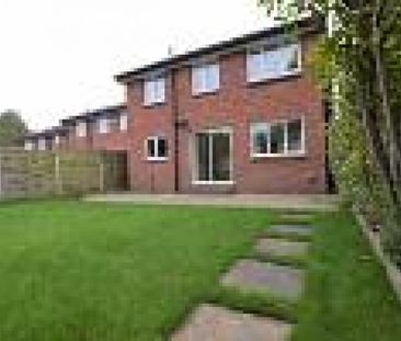 4 Bedroom Detached To Let - Photo 4