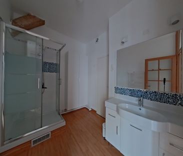 APPARTEMENT T3 A LOUER - PARIS 11EME ARRONDISSEMENT - 77.3 m - 2 110 € - Photo 4