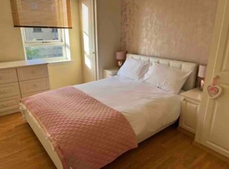 3 Bed Flat, Milnpark Gardens, G41 - Photo 5