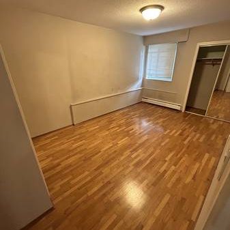 2 bedroom with large patio. - Photo 1