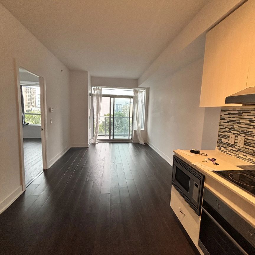 7 Kenaston Gardens #504 - Photo 1