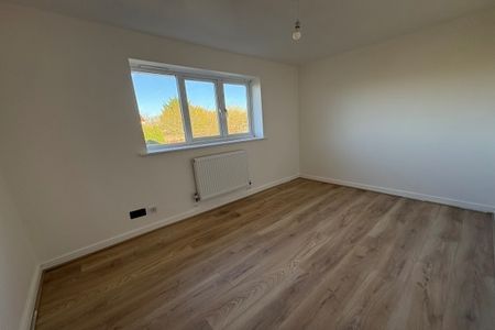 Riviera Drive, Liverpool. L11 - Photo 4