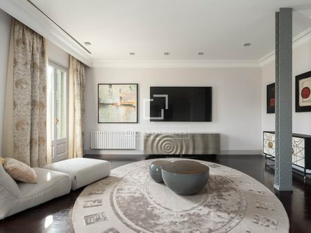 Excellent 3 Bedroom apartment with 6m² terrace for rent in Eixample Right, Barcelona - Photo 5