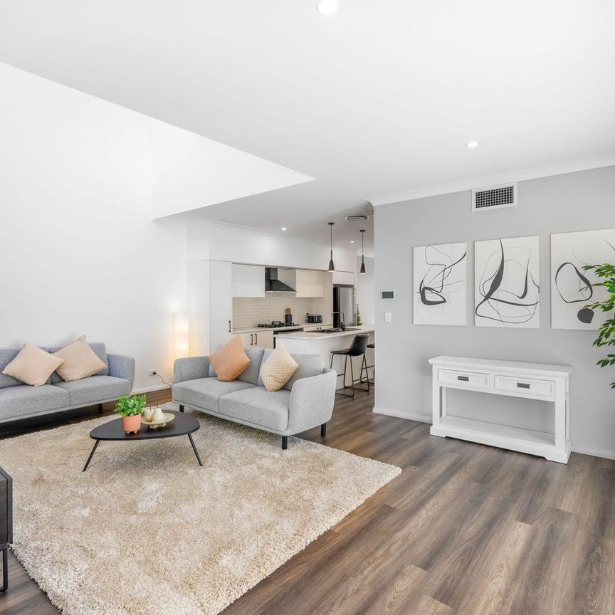 Stylish fully furnished 2-bedroom home – all utilities included - Photo 1