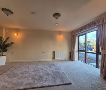 2 bedroom end of terrace house to rent - Photo 1