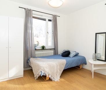 Tynäsvägen, Strängnäs - Photo 1