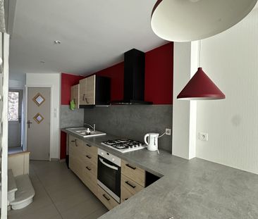 Location Maison 3 pièces 60m² COMBRONDE 63460 - Photo 5