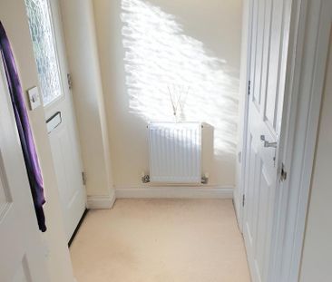 2 bedroom terraced house to rent - Photo 6