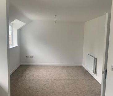 2 Bed Flat, Excel Drive, B11 - Photo 3