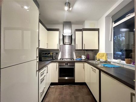 2 bedroom apartment to rent - Photo 4