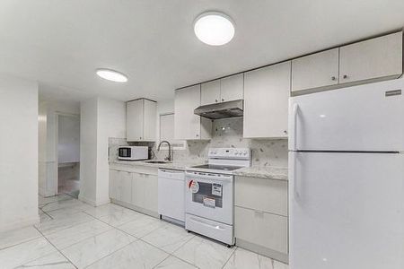 For Lease - 31 Corbett Drive, Barrie, Ontario - Photo 5