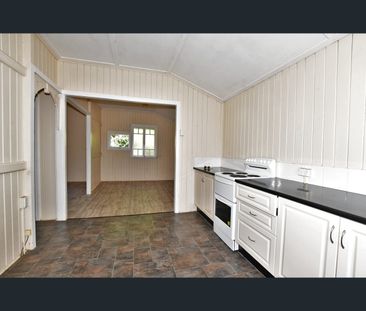 22 Beatrice Street, Walkervale, Qld 4670 - Photo 3