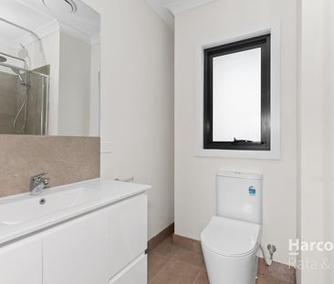 Modern 2-Bedroom Unit in Lalor - Photo 4