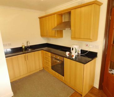 1 bedroom flat to rent - Photo 5