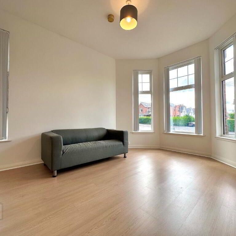105a Ulsterville Avenue, Belfast, BT9 7AU - Photo 1