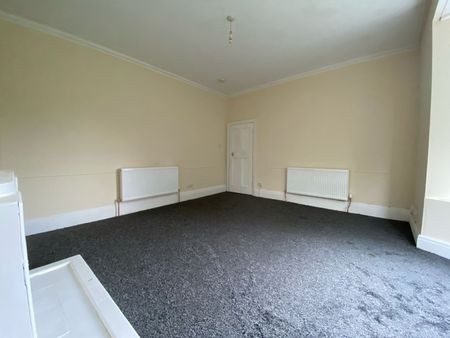 Ground FLoor Flat 203 Cottingham Road, Hull - Photo 4