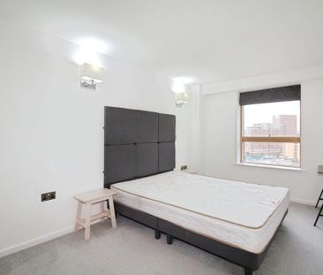 2 Bed Flat, Whitehall Waterfront, LS1 - Photo 3