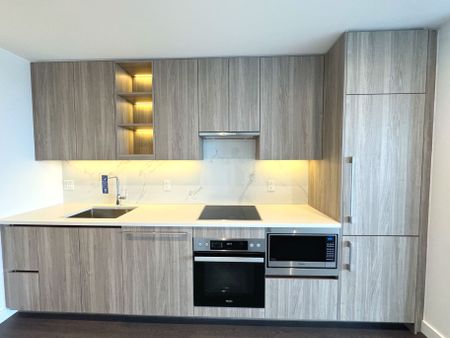 For Lease - 25 Mcmahon Drive Unit# 710, Toronto, Ontario - Photo 4